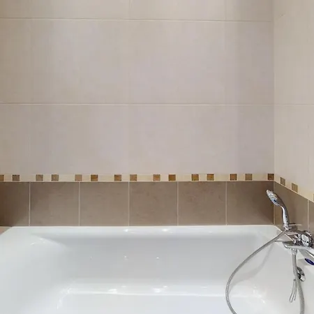 Spacious 2 Bedroom Apartment In Слима Экстерьер фото