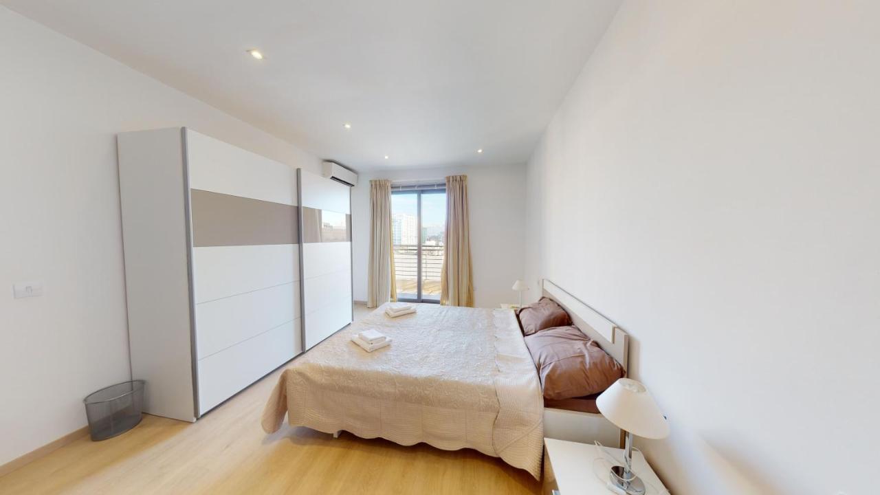 Spacious 2 Bedroom In Appartement Sliema